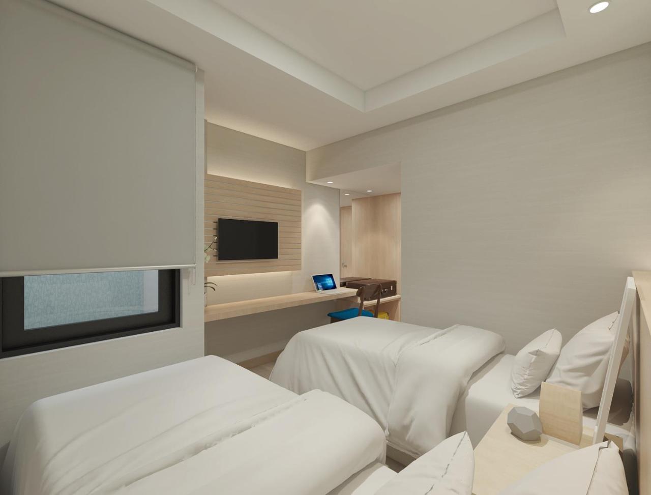Eightin Hotel Sudirman Giacarta Esterno foto